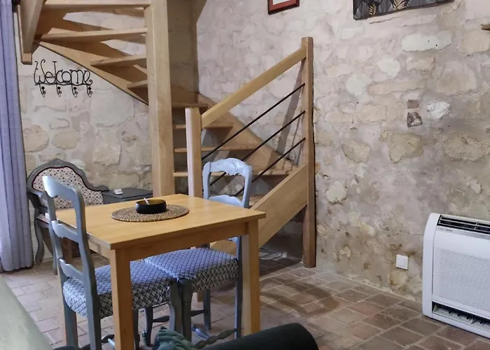 D'hote De Charme Dans Logis Du Xve *