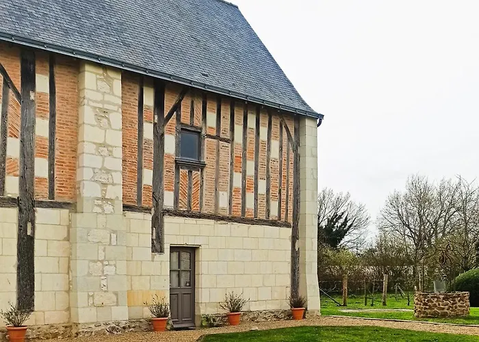 Alojamento de Acomodação e Pequeno-almoço D'hôte De Charme Dans Logis Du Xve Longue