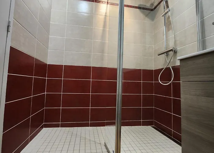 D'hôte De Charme Dans Logis Du Xve Alojamento de Acomodação e Pequeno-almoço *